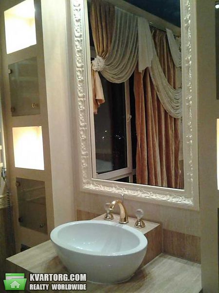 Rent out 2-room apartment. Киев, Героев Сталинграда пр — photo 8