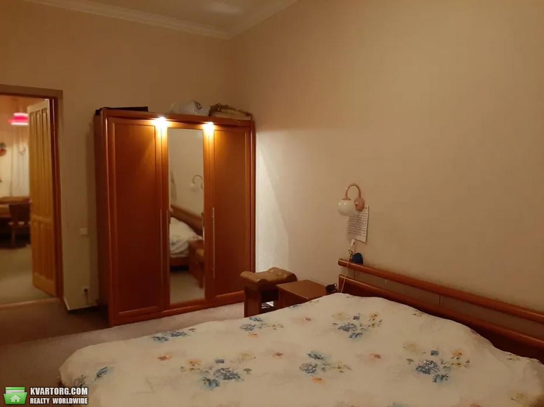 Rent out 2-room apartment. Киев,  Заньковецкой — photo 1