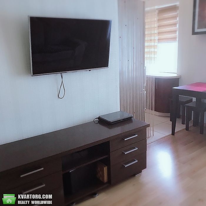 Sell 2-room apartment. Киев,  Энтузиастов — photo 2