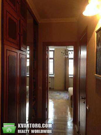 Rent out 2-room apartment. Киев, Ярославский пер — photo 4