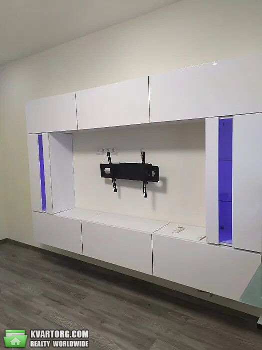 Rent out 1-room apartment. Киев,  Панельная — photo 7