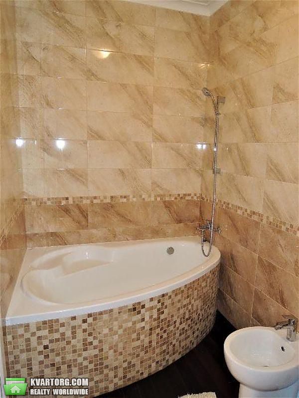 Rent out 3-room apartment. Киев,  Глубочицкая — photo 4