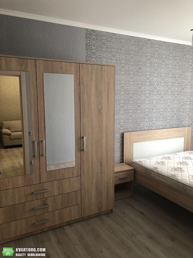 Rent out 2-room apartment. Вишневое,  Первомайская — photo 2