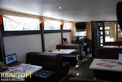 Rent out shop. Киев, бульвар Шевченко-50, — photo 2