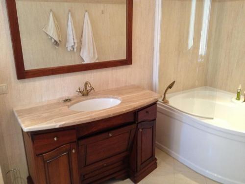 Rent out house. Киев, Петропавловская — photo 10