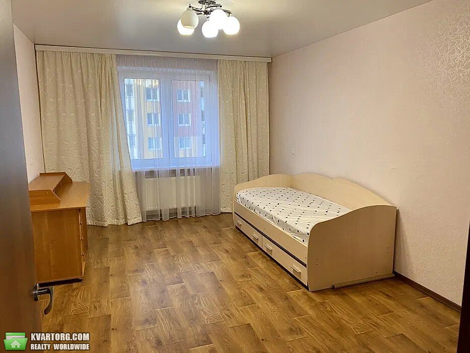 Rent out 3-room apartment. Киев, Данченко — photo 6