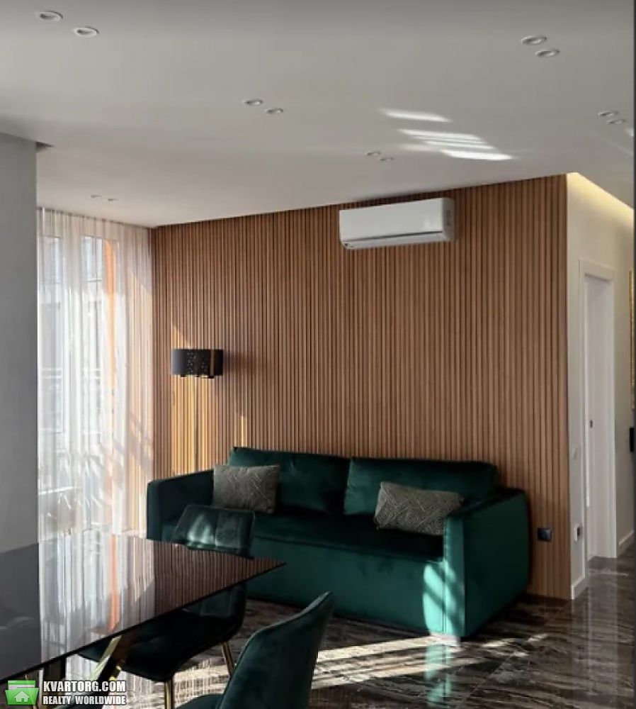 Sell 3-room apartment. Киев,  Днепровская наб — photo 2