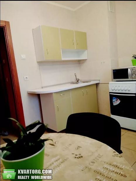 Rent out 1-room apartment. Киев, Ващенко — photo 1