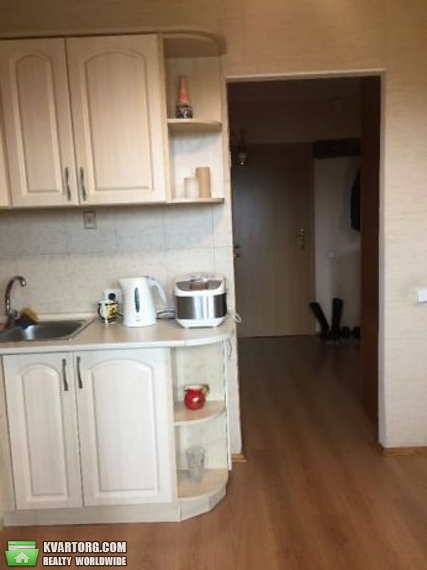 Sell 1-room apartment. Киев,  Бережанская — photo 2