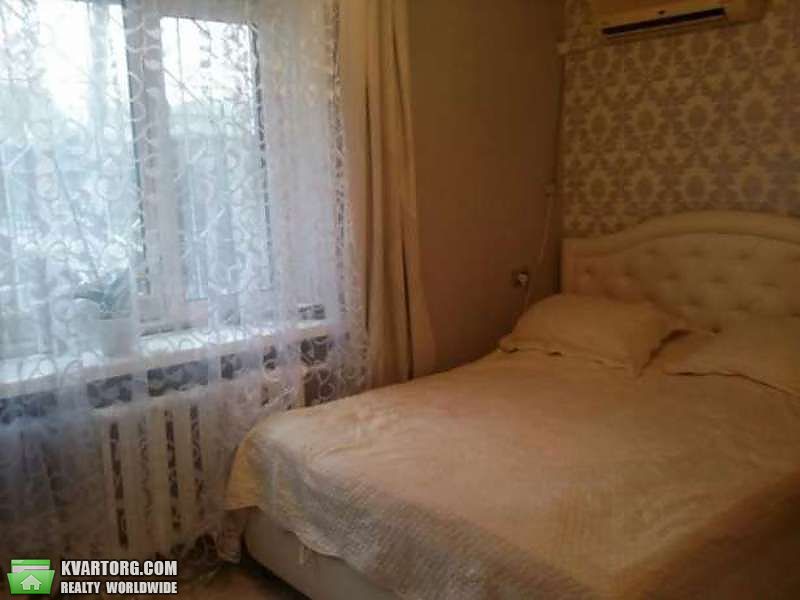 Sell 2-room apartment. Киев,  Львовская — photo 2