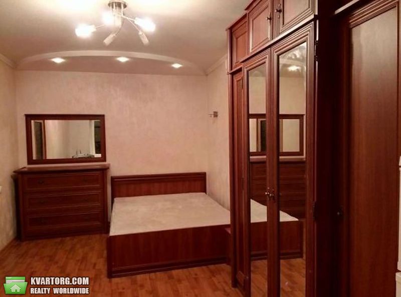 Sell 1-room apartment. Киев,  Вышгородская — photo 1