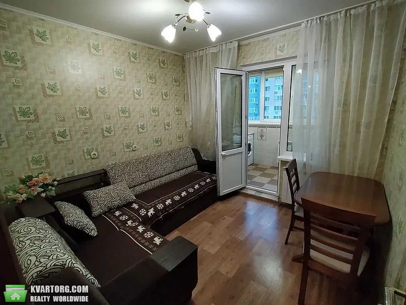 Rent out 1-room apartment. Киев, Ващенко — photo 1