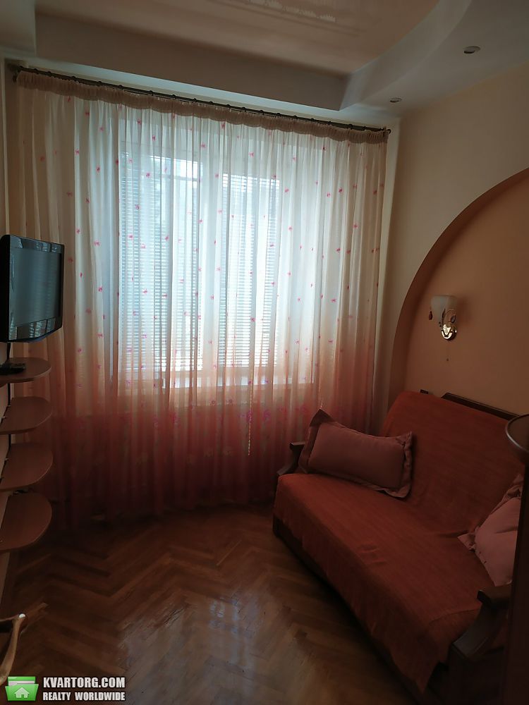 Rent out 2-room apartment. Киев,  Большая Васильковская — photo 6