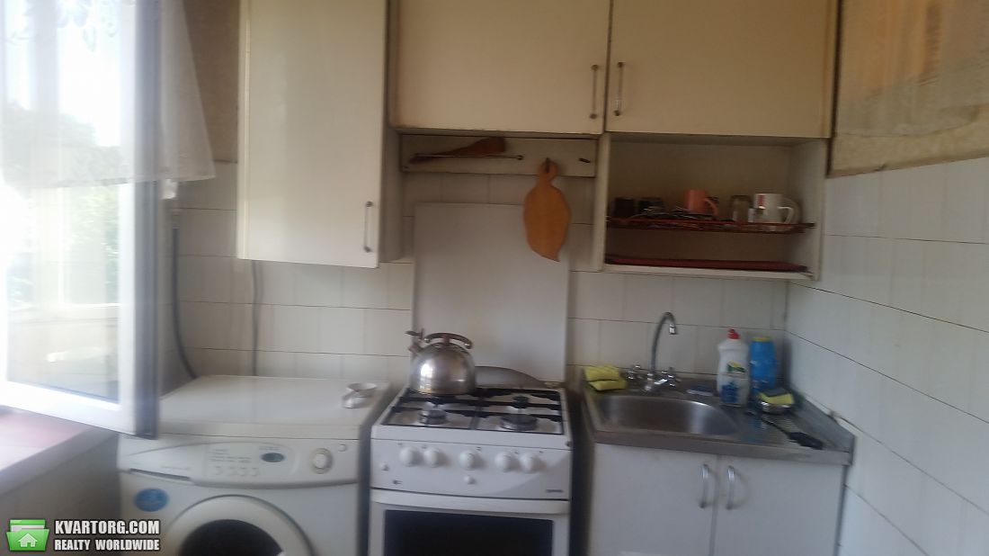 Rent out 3-room apartment. Киев,  Серафимовича — photo 1