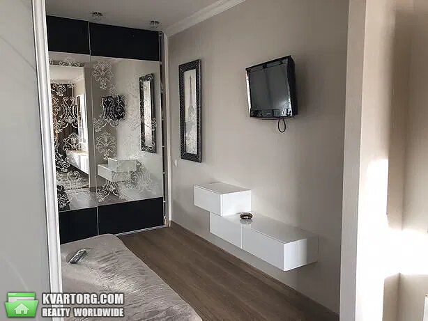 Rent out 2-room apartment. Киев, Демеевская — photo 4