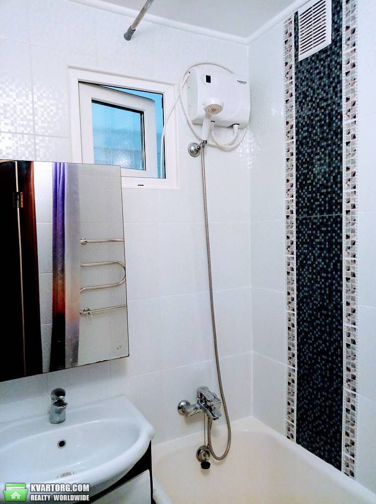 Sell 3-room apartment. Киев,  Дегтяревская — photo 7