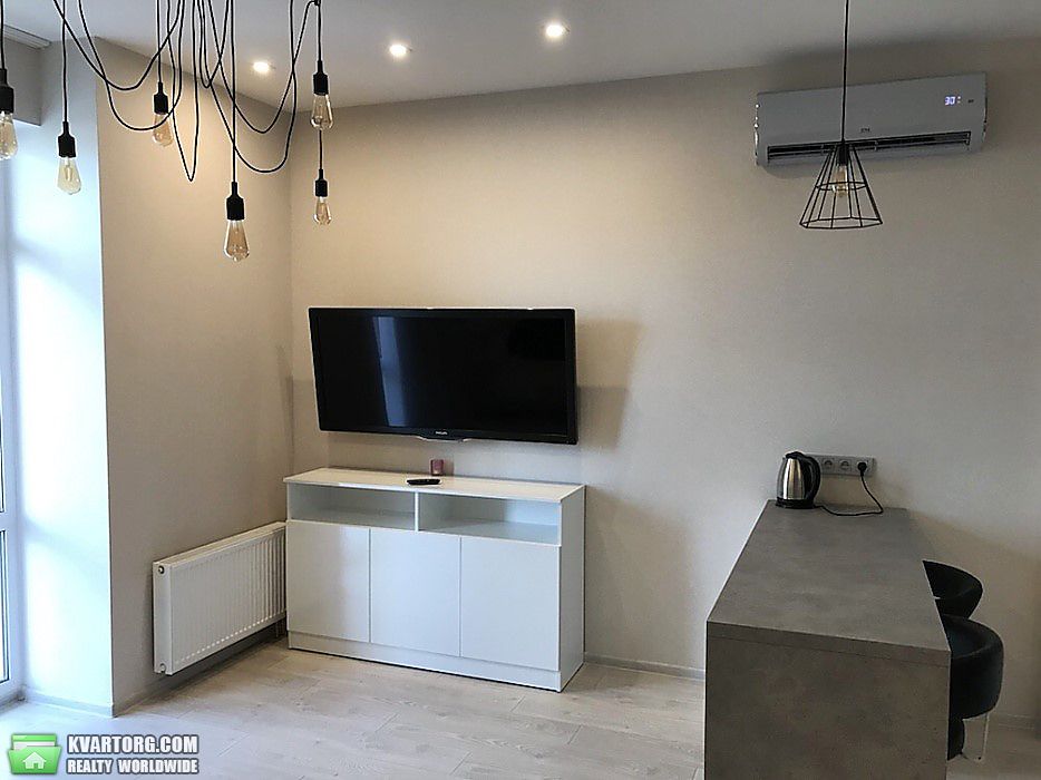 Sell 2-room apartment. Харьков, Клочковская — photo 1