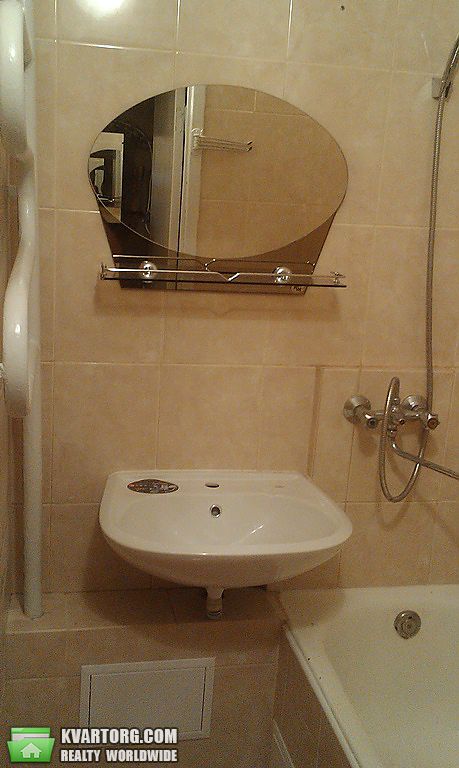Rent out 3-room apartment. Киев,  Королева пр — photo 9