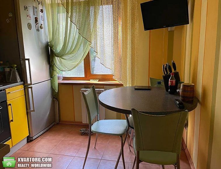 Sell 3-room apartment. Киев, Преображенская — photo 2