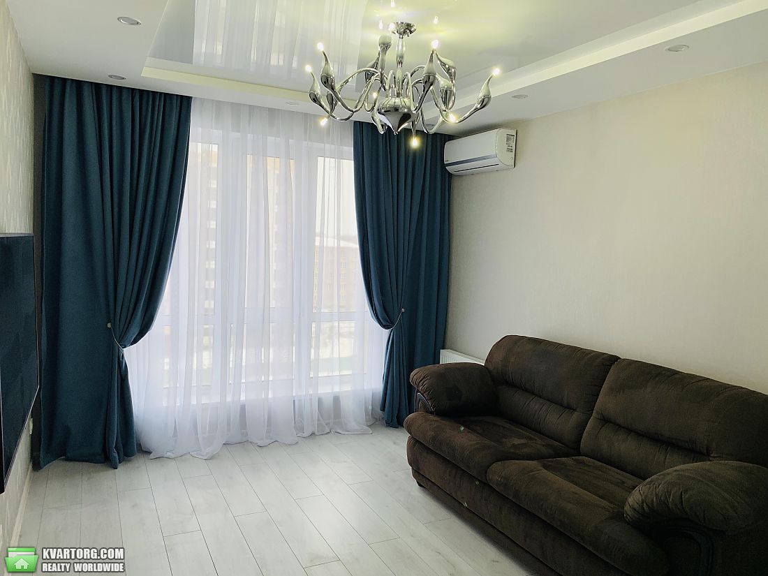 Sell 1-room apartment. Киев,  Метрологическая — photo 1