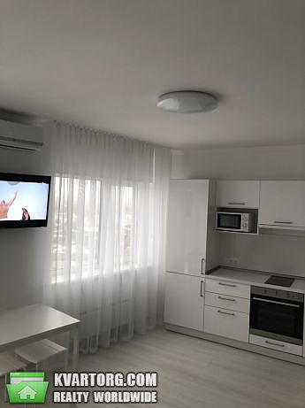 Rent out 1-room apartment. Киев, Радужная — photo 4