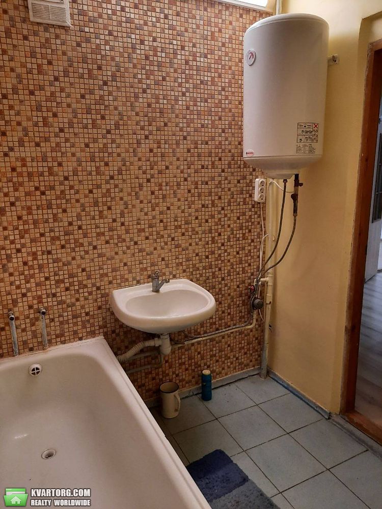 Rent out 2-room apartment. Киев,  Вишняковская — photo 9