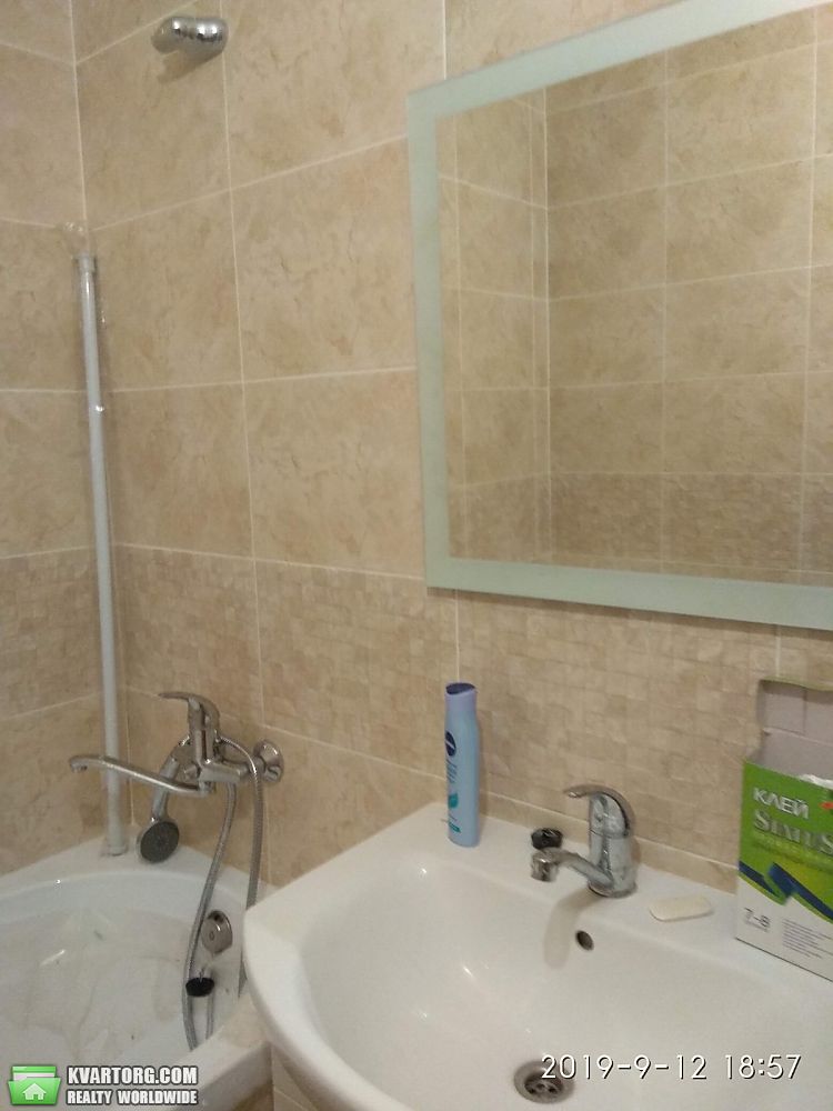 Rent out 2-room apartment. Киев, Зои Гайдай — photo 1