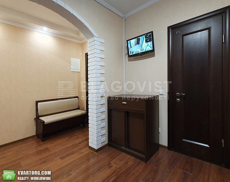 Sell 3-room apartment. Киев,  Урловская — photo 10