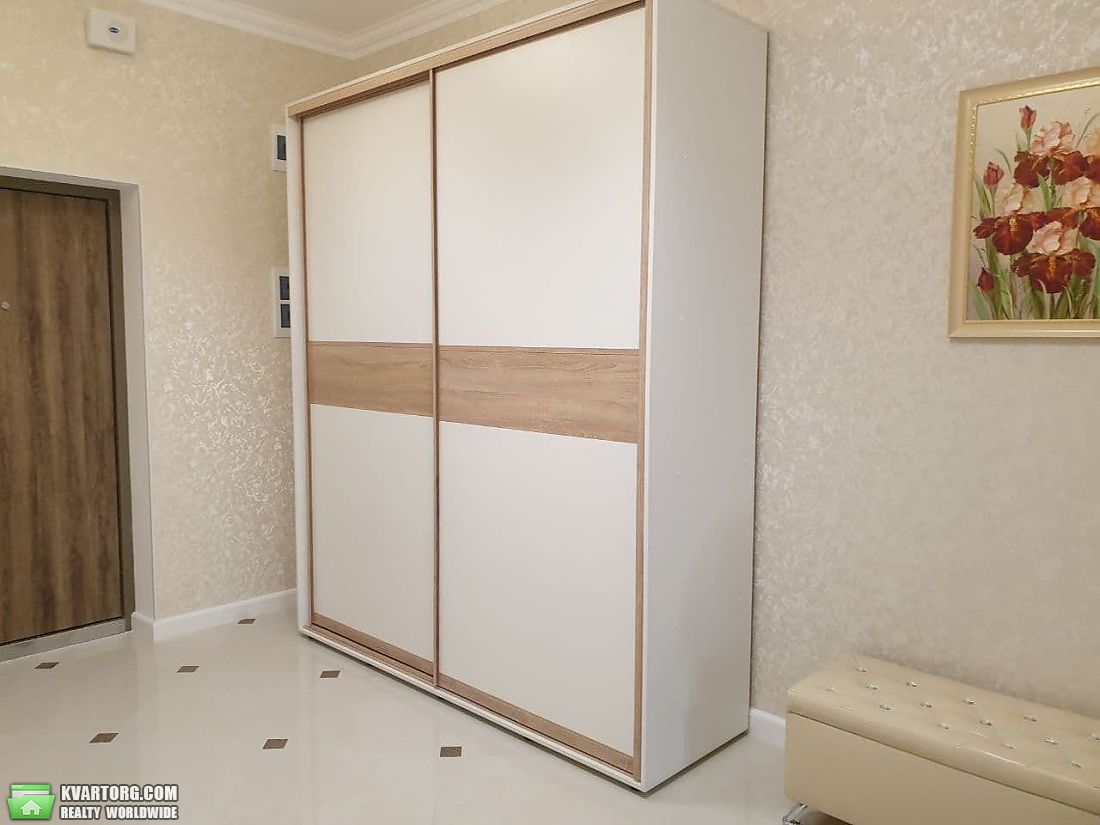 Rent out 1-room apartment. Киев, Никольско Слободская — photo 4