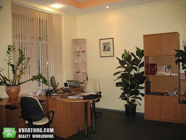 Rent out office. Киев, ул. Хорива — photo 1