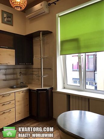Rent out 2-room apartment. Киев,  Сечевых Стрельцов — photo 1