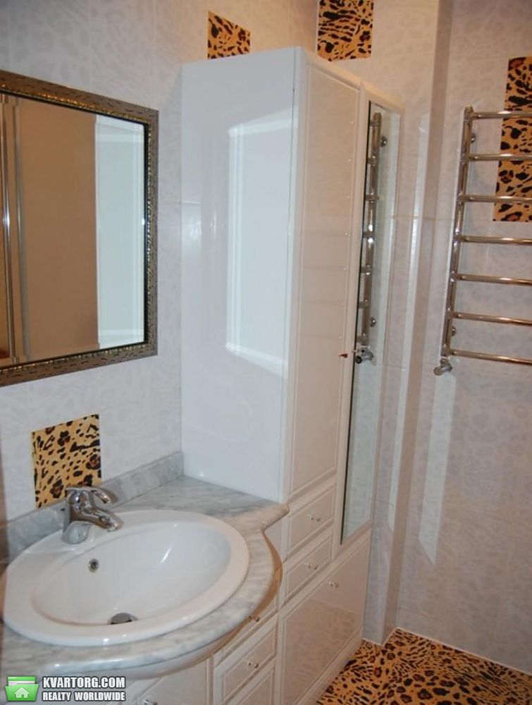 Rent out 2-room apartment. Киев, Нежинская — photo 8