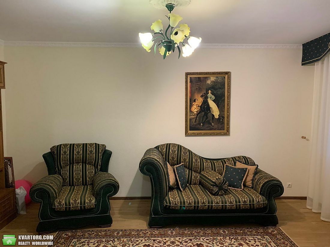 Rent out 2-room apartment. Киев,  Зоологическая — photo 4