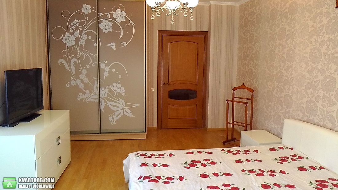 Sell 3-room apartment. Киев,  Автозаводская — photo 2
