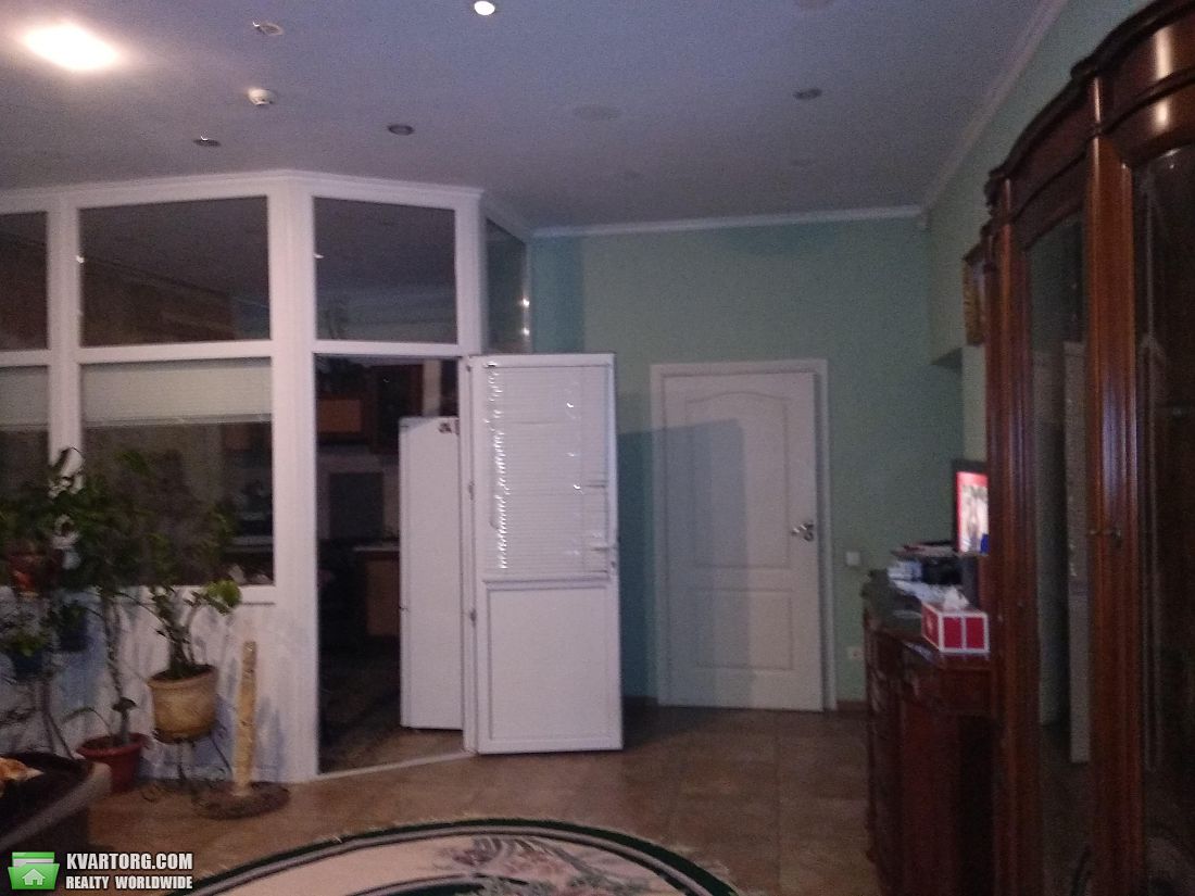 Sell 3-room apartment. Киев,  Ялтинская — photo 2