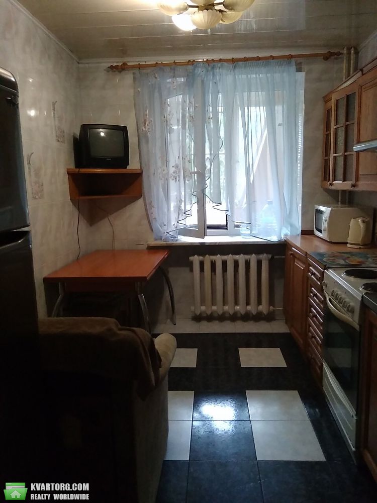 Rent out 2-room apartment. Днепропетровск, Ширшова — photo 1