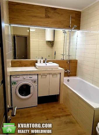 Rent out 2-room apartment. Киев,  Крушельницкой — photo 1