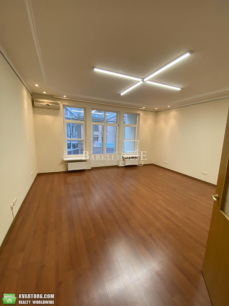 Rent out office. Киев,  Гончара — photo 1