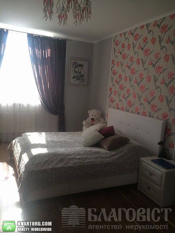 Sell 2-room apartment. Киев,  Воскресенская — photo 2