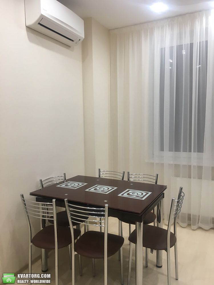 Rent out 2-room apartment. Киев, Оболонский проспект — photo 7