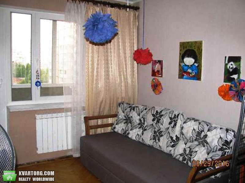 Sell 1-room apartment. Киев,  Тростянецкая — photo 1