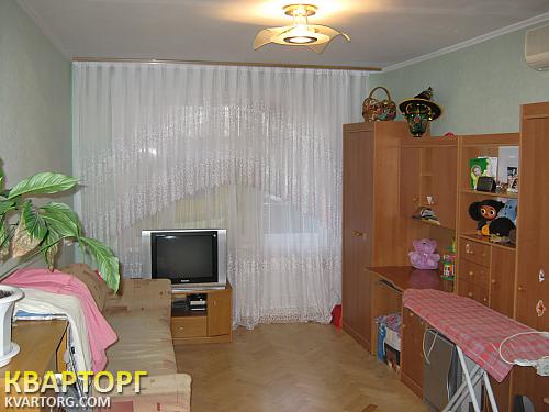 Rent out 2-room apartment. Киев,  Оболонский пр — photo 1