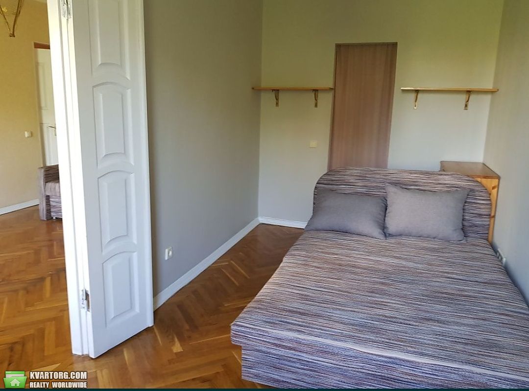 Rent out 2-room apartment. Киев,  Бастионная — photo 2