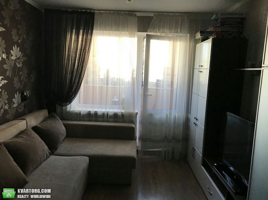 Rent out 2-room apartment. Киев,  Саксаганского — photo 5