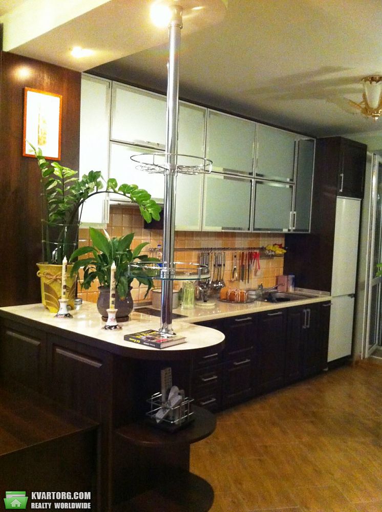 Sell 3-room apartment. Киев,  Кадетский Гай — photo 1