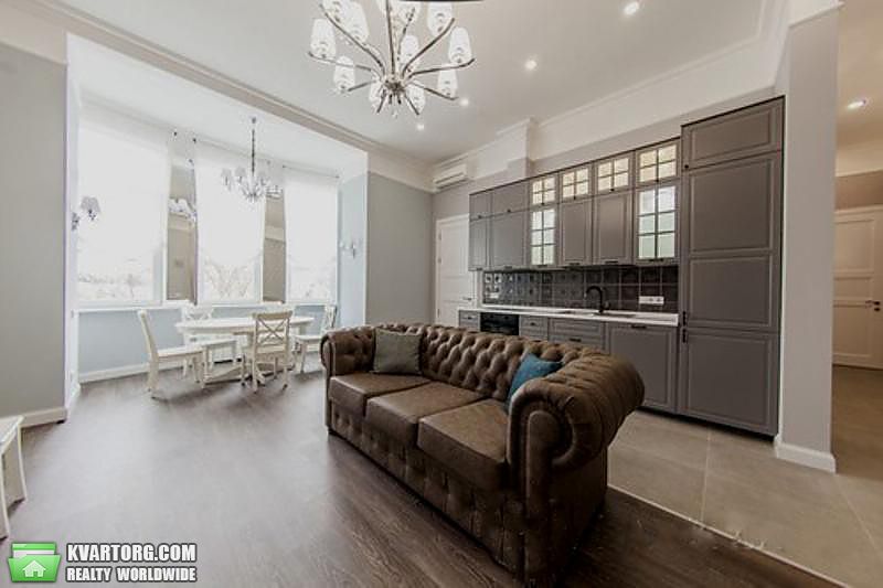 Rent out 3-room apartment. Киев,  Шелковичная — photo 1