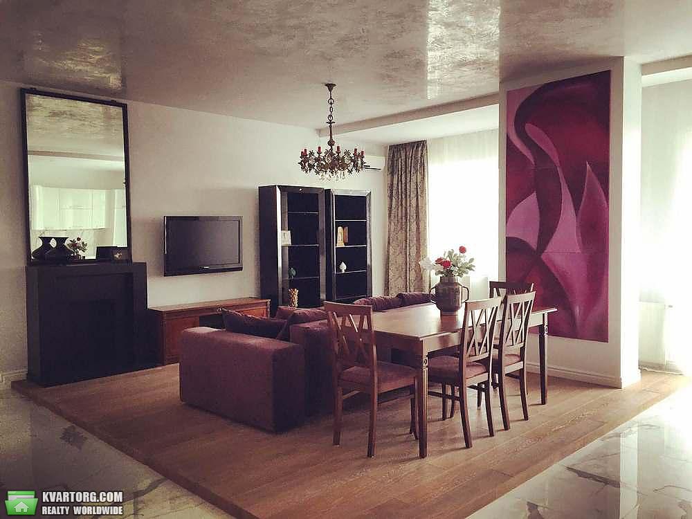 Rent out 2-room apartment. Киев,  Саксаганского — photo 1