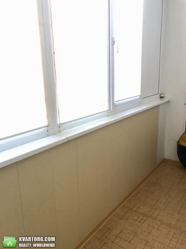Sell 2-room apartment. Киев,  Краковская — photo 9