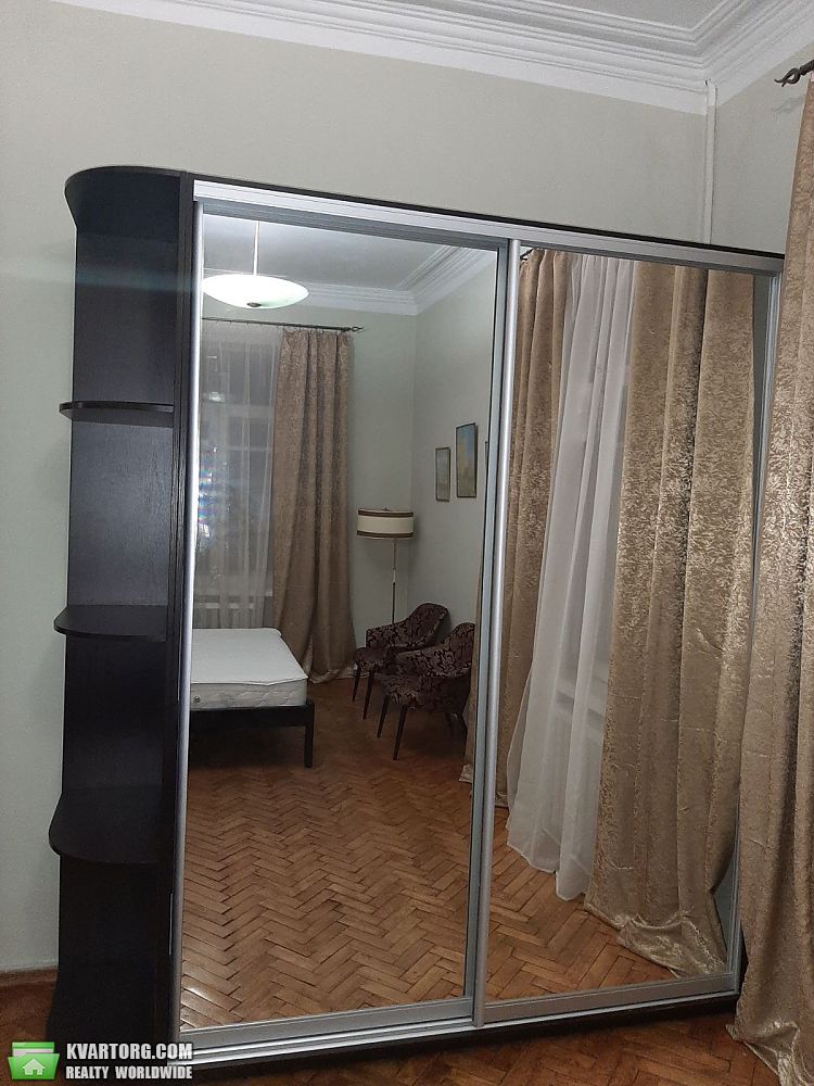 Rent out 2-room apartment. Киев,  Крещатик — photo 6