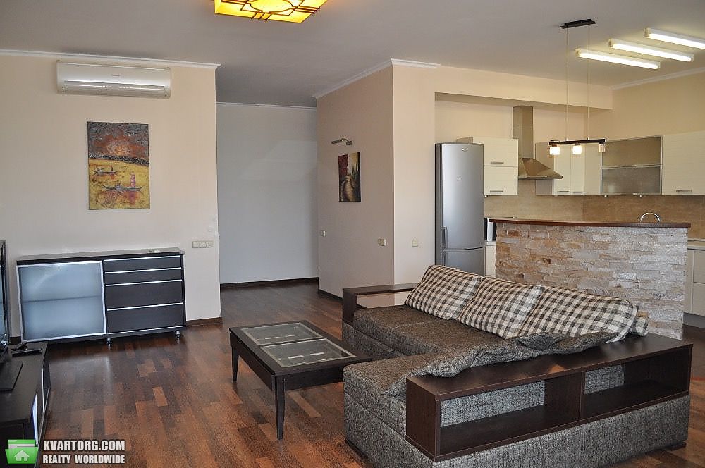 Rent out 4-room apartment. Киев,  Саксаганского — photo 3